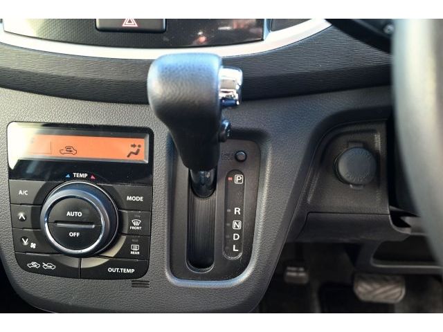 SUZUKI WAGON R 2013 Image 31