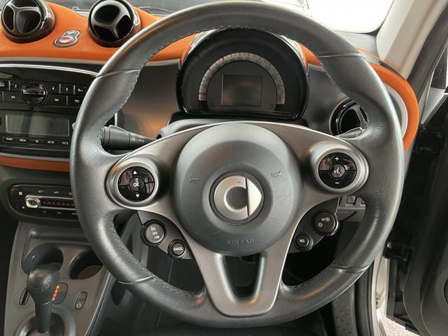 MCC SMART FORTWO COUPE 2015 Image 31