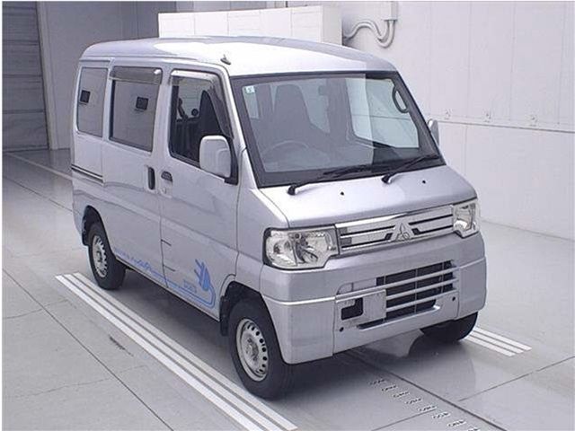 MITSUBISHI MINICAB-MIEV 2012 Image 31