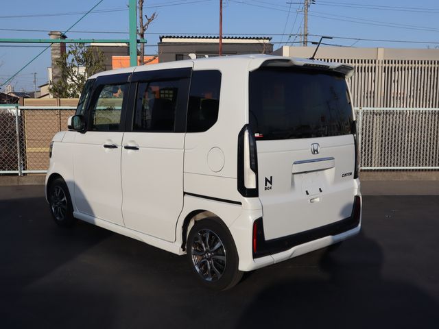 HONDA N BOX CUSTOM 2023 Image 31