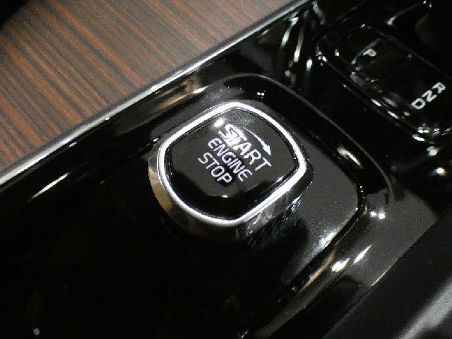 VOLVO V60 CROSS COUN 2022 Image 31