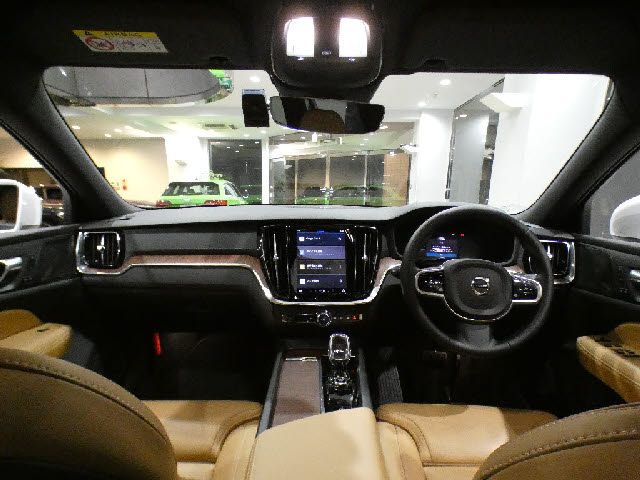 VOLVO V60 CROSS COUN 2022 Image 31