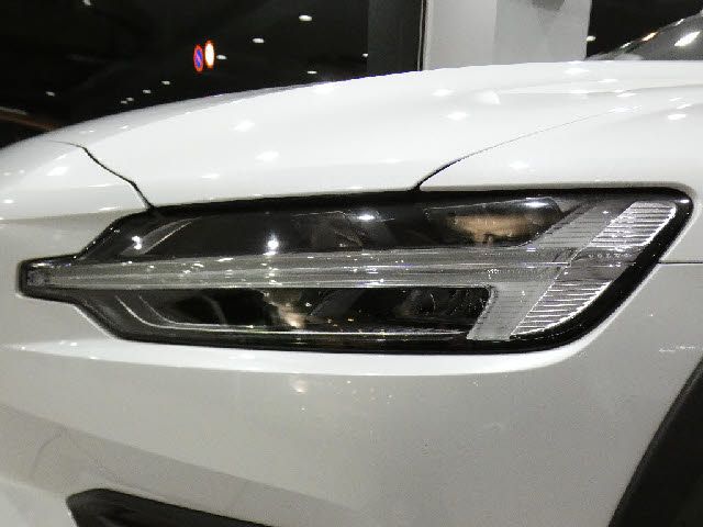 VOLVO V60 CROSS COUN 2022 Image 31