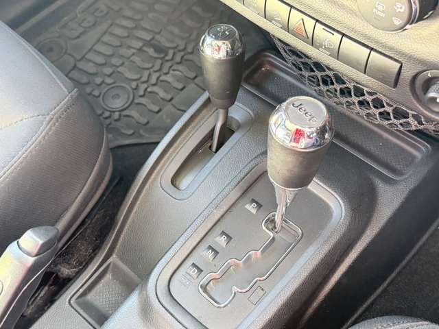 JEEP WRANGLER UNLIMI 2017 Image 31