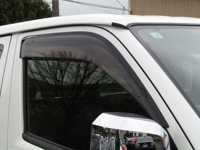 TOYOTA HIACE VAN 2WD 2023 Image 31