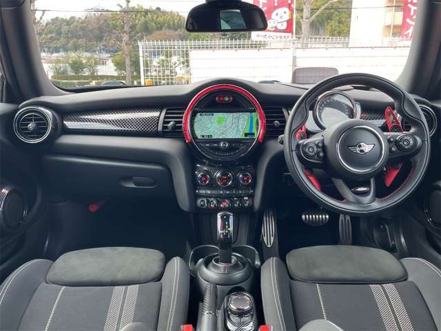 BMW MINI 2018 Image 31