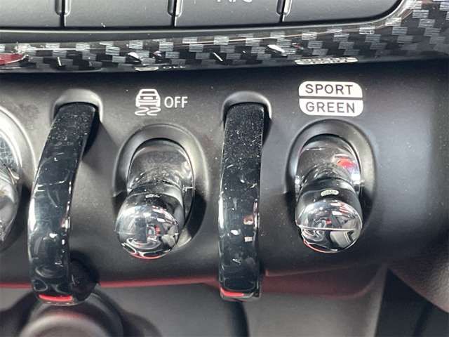 BMW MINI 2018 Image 31