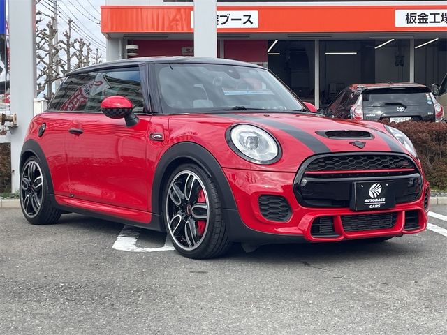 BMW MINI 2018 Image 31