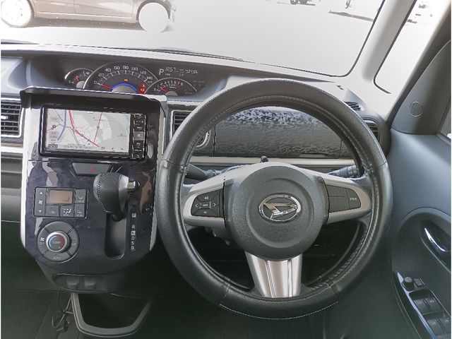 DAIHATSU TANTO CUSTOM 2017 Image 31