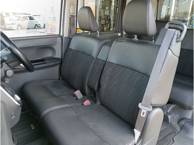 DAIHATSU TANTO CUSTOM 2017 Image 31