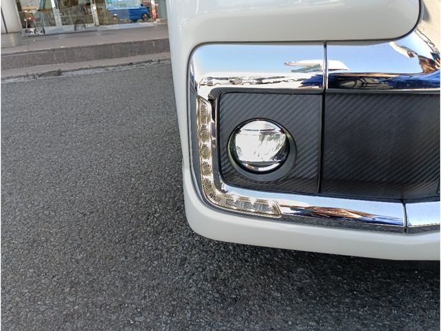 DAIHATSU TANTO CUSTOM 2017 Image 31