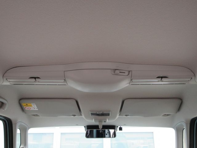 SUZUKI SPACIA 4WD 2023 Image 31