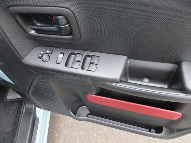 SUZUKI SPACIA 4WD 2023 Image 31