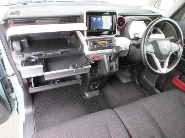 SUZUKI SPACIA 4WD 2023 Image 31