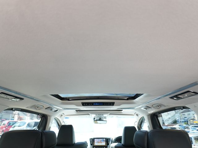 TOYOTA ALPHARD HYBRID 4WD 2021 Image 31