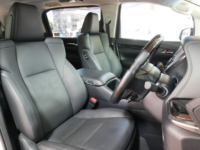 TOYOTA ALPHARD HYBRID 4WD 2021 Image 31