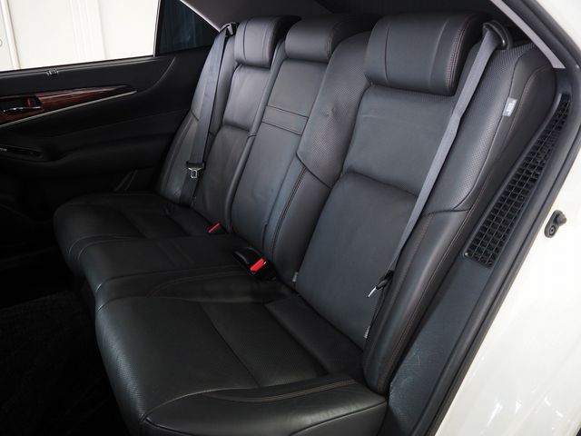 TOYOTA CROWN MAJESTA HYBRID 2014 Image 31