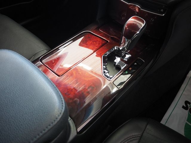 TOYOTA CROWN MAJESTA HYBRID 2014 Image 31