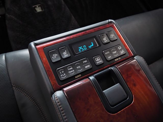 TOYOTA CROWN MAJESTA HYBRID 2014 Image 31