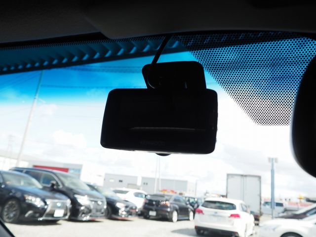 TOYOTA CROWN MAJESTA HYBRID 2014 Image 31