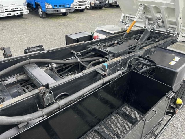 HINO DUTRO 2018 Image 31