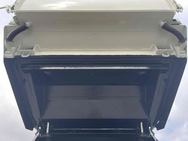 HINO DUTRO 2018 Image 31