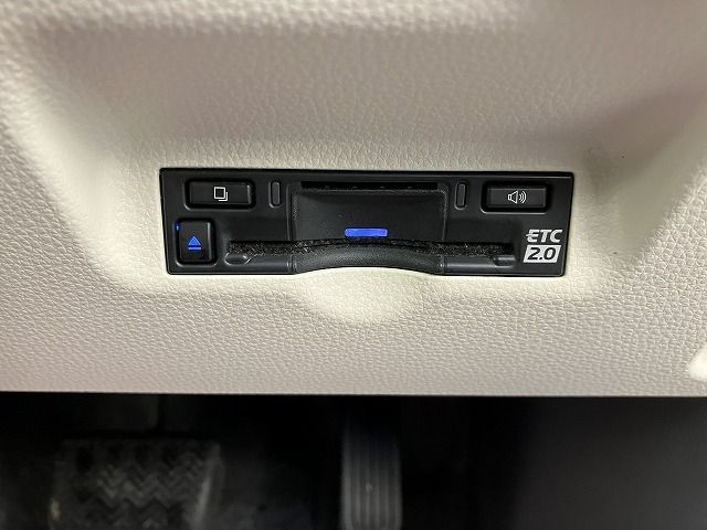 TOYOTA SIENTA HYBRID 2022 Image 31