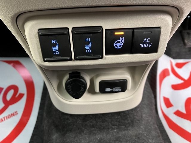 TOYOTA SIENTA HYBRID 2022 Image 31