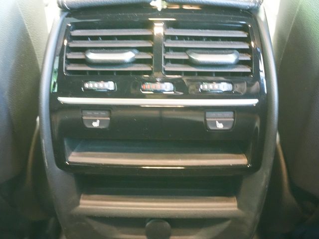 BMW 5SERIES TOURING 2018 Image 31