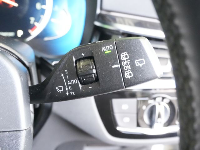 BMW 5SERIES TOURING 2018 Image 31