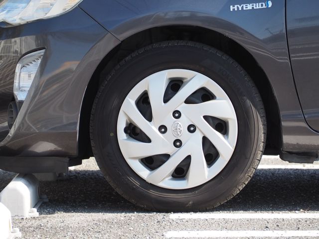 TOYOTA AQUA 2015 Image 31