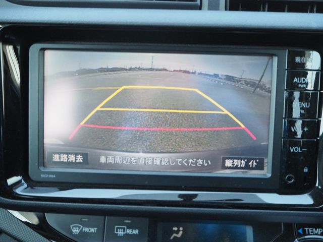 TOYOTA AQUA 2015 Image 31