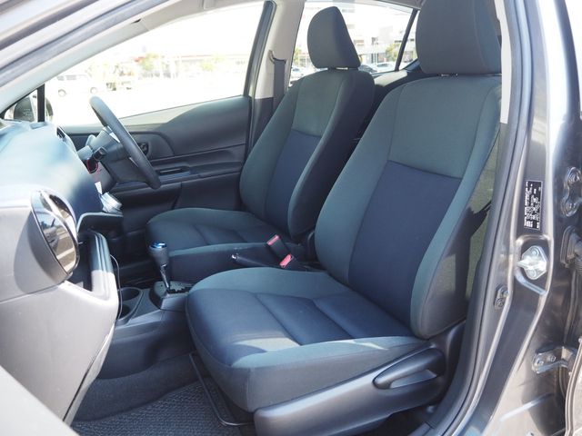 TOYOTA AQUA 2015 Image 31