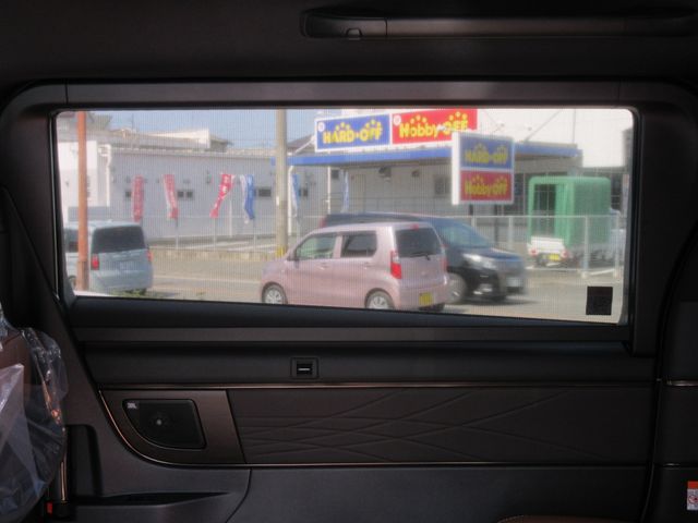 TOYOTA VELLFIRE  HYBRID 2026 Image 31