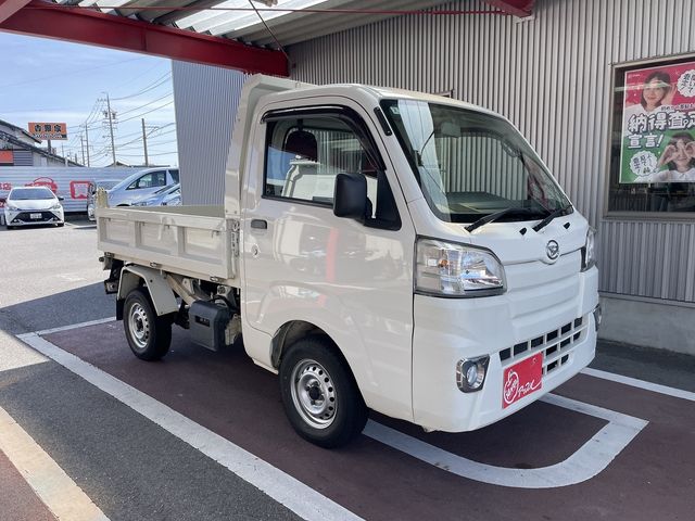 DAIHATSU HIJET TRUCK 4WD 2015 Image 31