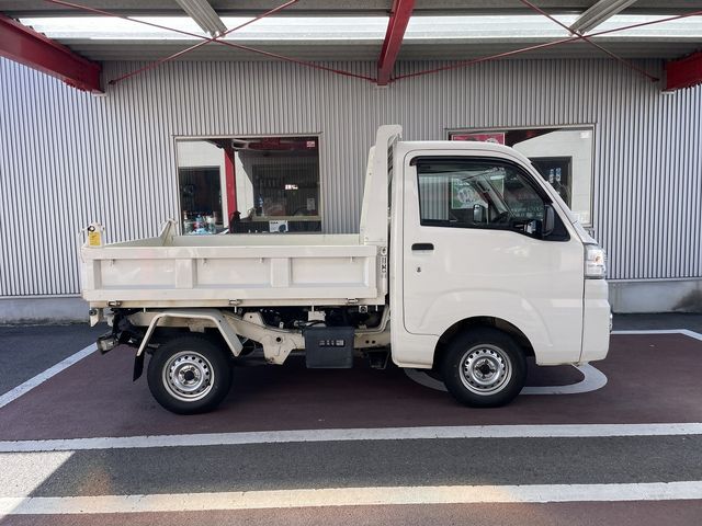 DAIHATSU HIJET TRUCK 4WD 2015 Image 31