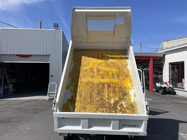 DAIHATSU HIJET TRUCK 4WD 2015 Image 31