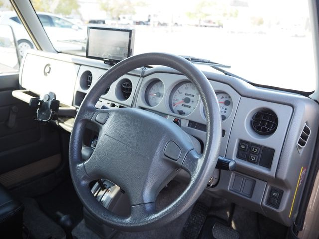 SUZUKI JIMNY 4WD 1998 Image 31