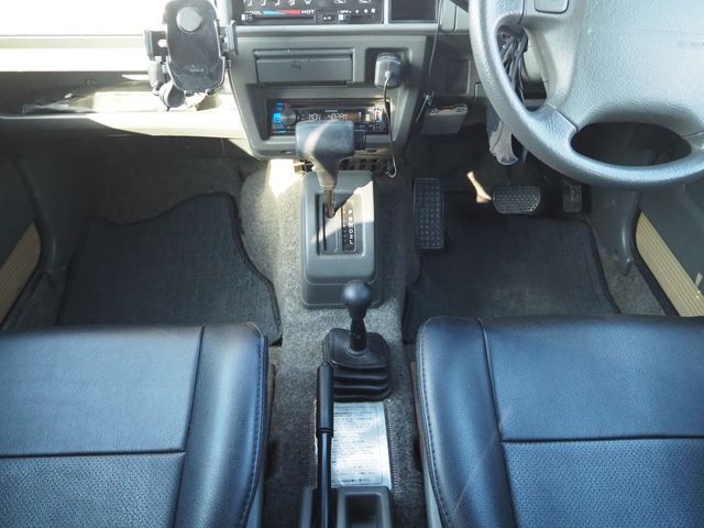 SUZUKI JIMNY 4WD 1998 Image 31