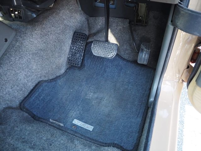 SUZUKI JIMNY 4WD 1998 Image 31