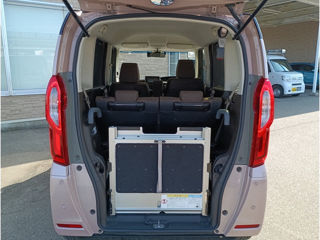 HONDA N BOX 2021 Image 31