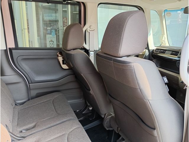 HONDA N BOX 2021 Image 31