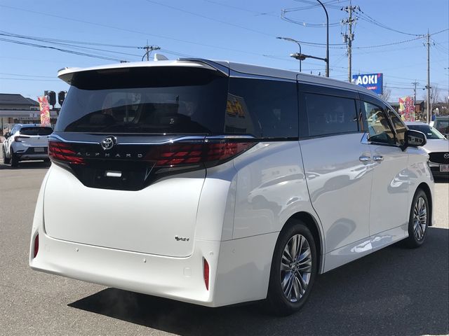 TOYOTA ALPHARD HYBRID 2025 Image 31