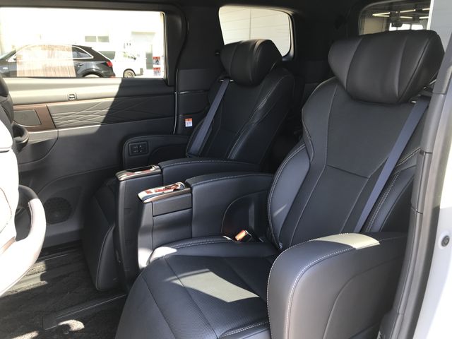 TOYOTA ALPHARD HYBRID 2025 Image 31