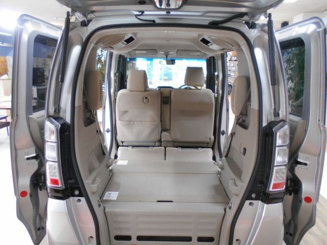 HONDA N BOX+ 2013 Image 31