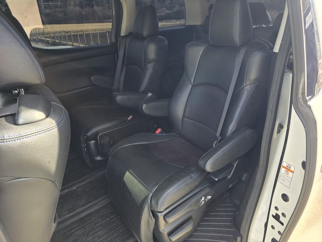 TOYOTA ALPHARD 2017 Image 31