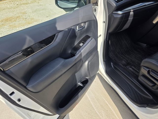 TOYOTA ALPHARD 2017 Image 31