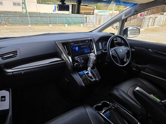 TOYOTA ALPHARD 2017 Image 31