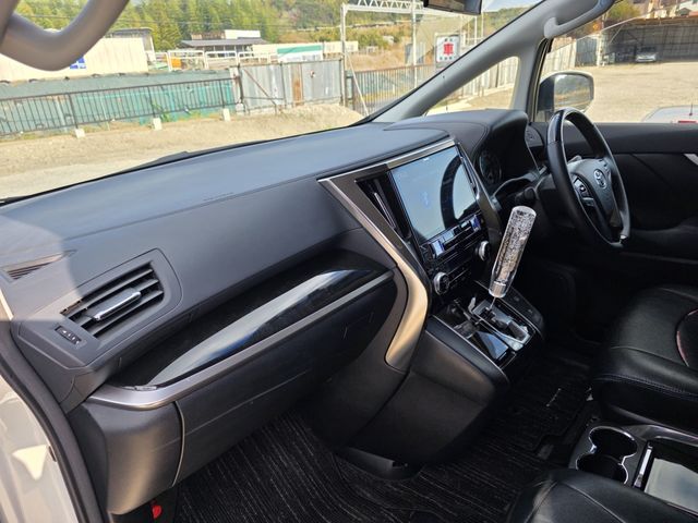 TOYOTA ALPHARD 2017 Image 31