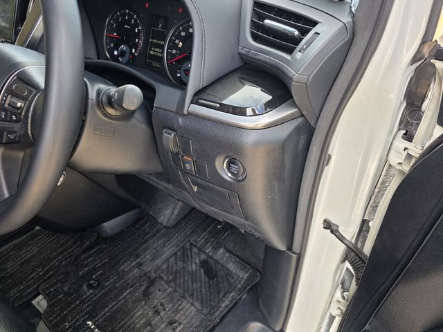 TOYOTA ALPHARD 2017 Image 31